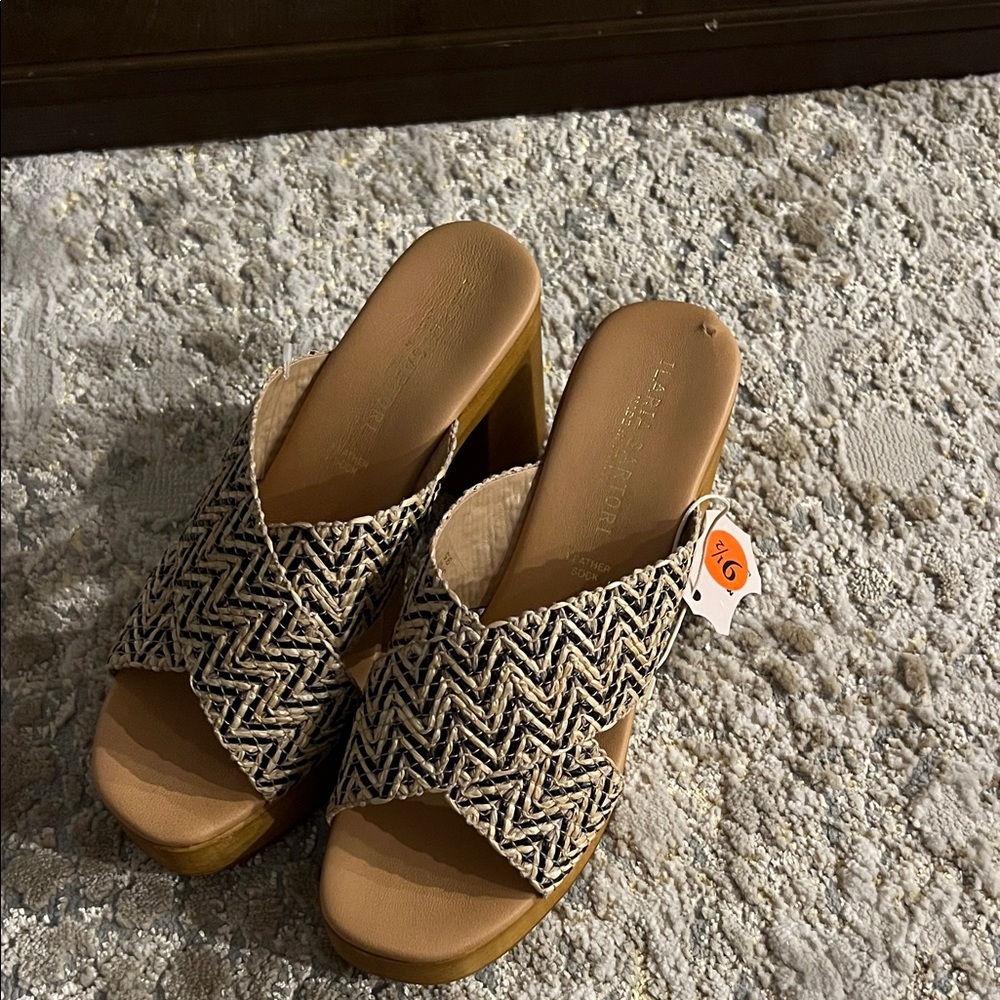 Stylish Zigzag Pattern Mules
